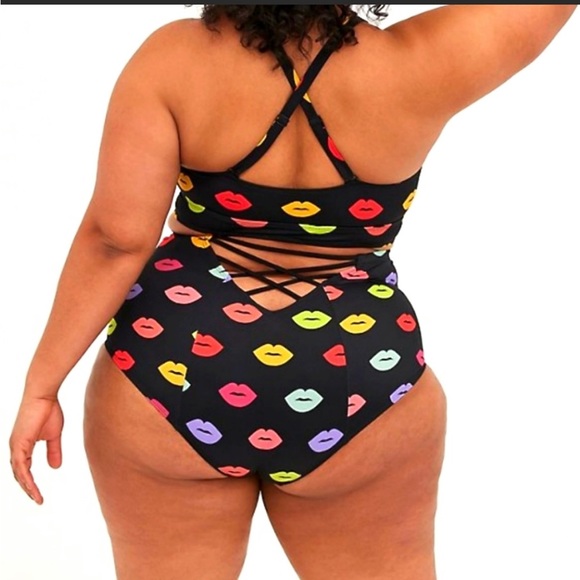 💋NWT TORRID SWIM BOTTOM HIGH WAIST STAPPY LIPS KISS SWIM BRIEF - Plus Size - Picture 4 of 10